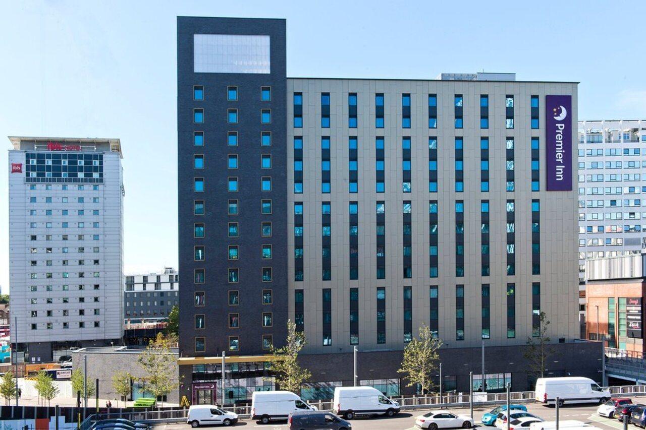 Premier Inn London Wembley Stadium Екстер'єр фото